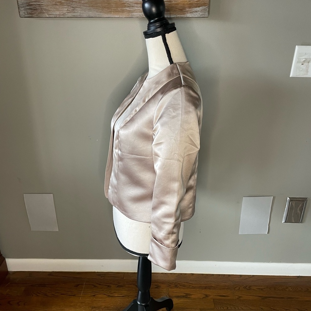 JJs House Cream Satin Women's Blazer/Shrug - Picture 4 of 9